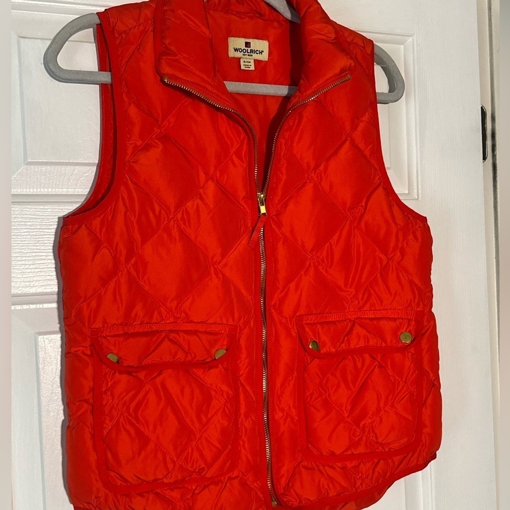 Woolrich red puffer vest. Down filled. Size small - Picture 2 of 7